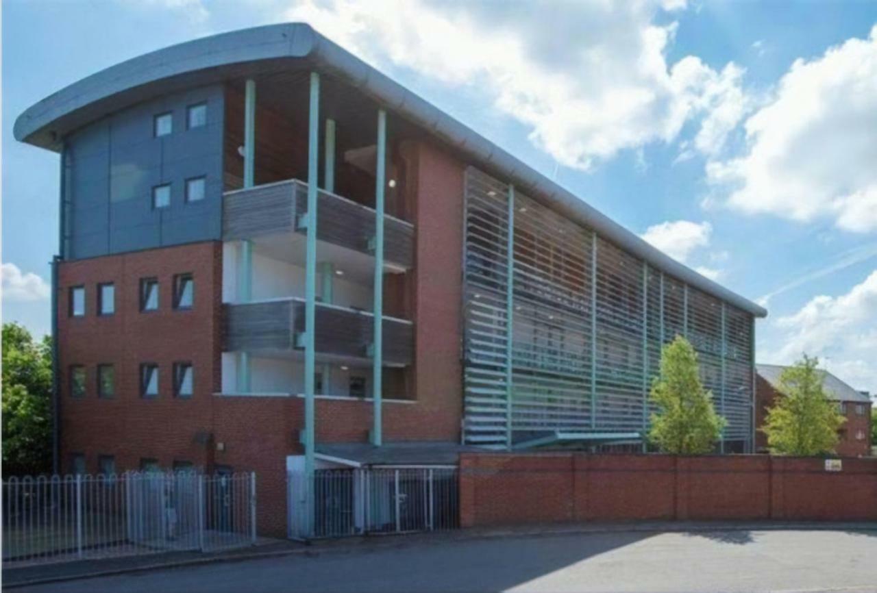 4B Loft Penthouse Industrial Decor With Canal & City Views Coventry Extérieur photo